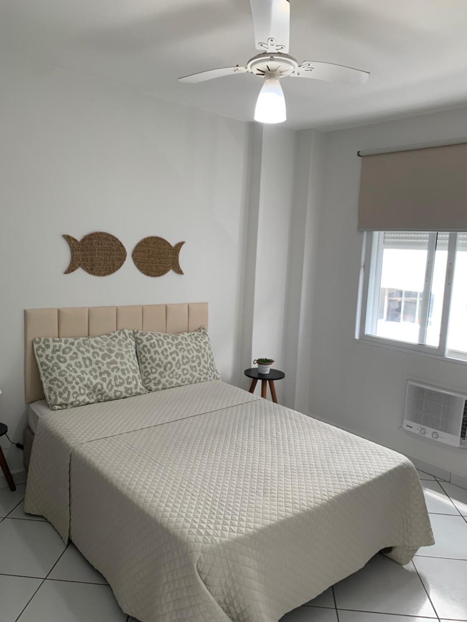 Apartamento Em Santos No Gonzaga Em Frente A Praia Exteriör bild